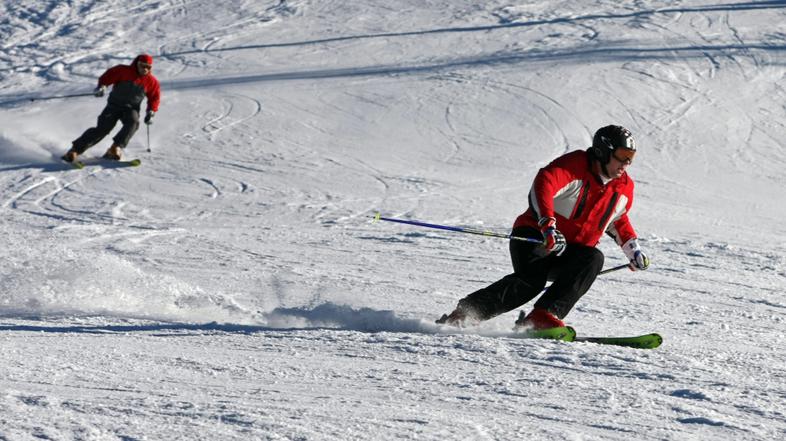 slovenija 06.12.07 smucarji, sneg, smucisce, Krvavec; foto:sasa despot