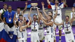 Finale Eurobasket, Slavje