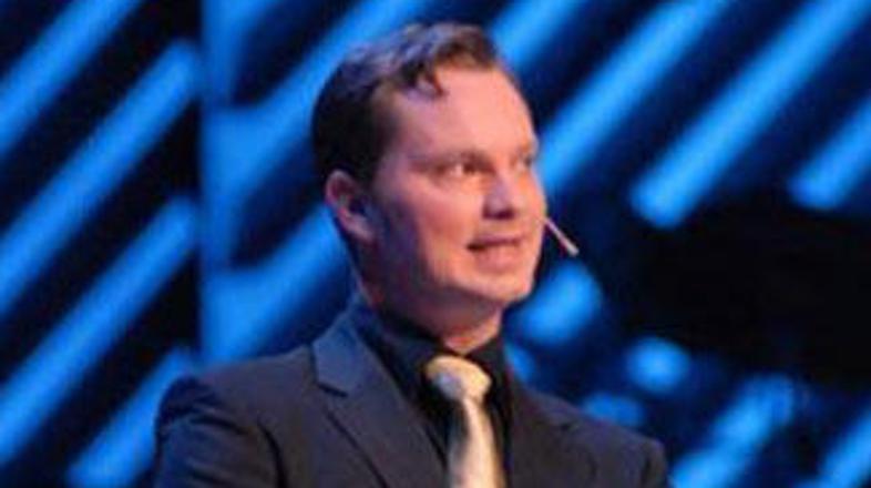 Jurij se je hčerke nadvse razveselil.