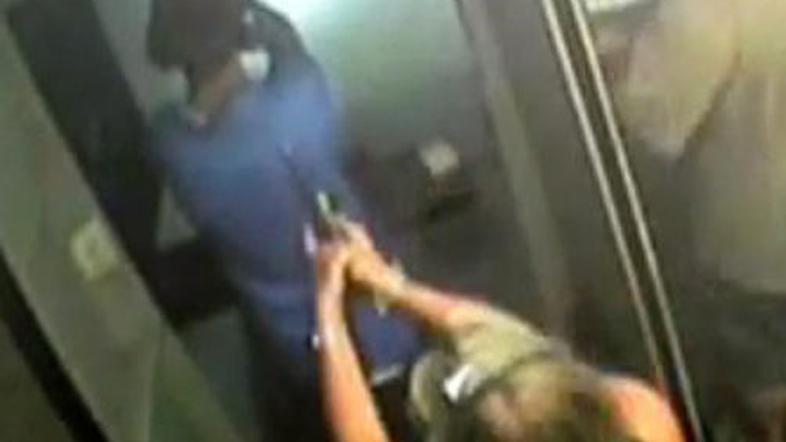 Mati je hladnokrvno ubila svojega sina.