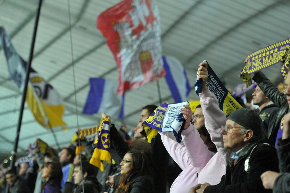 navijači šal šali navijanje Maribor Tottenham Evropska liga Ljudski vrt