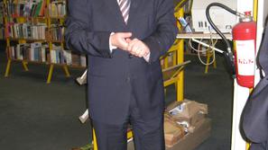 “V novi knjižnici bodo na voljo tudi čitalnice, individualne študijske sobe, dvo