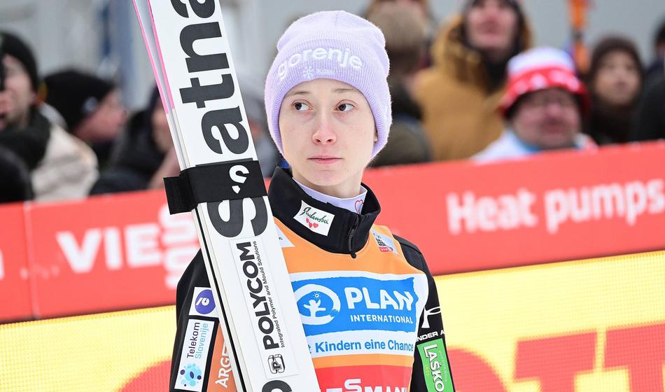 Vodja odprave razkril težave z izborom Nike Prevc za zastavonošo