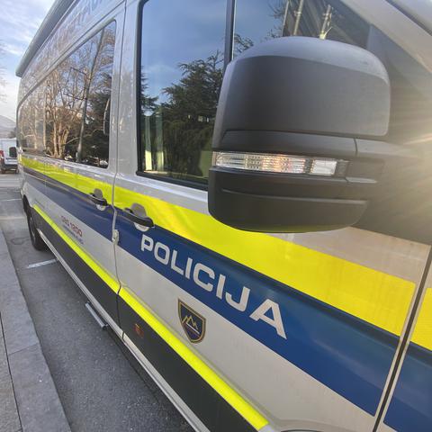 Policija