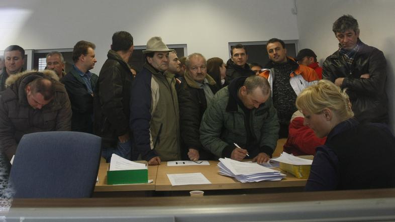 Še 156 delavcev se bo pridružilo 656 delavcem iz matičnega podjetja CPM, ki v te