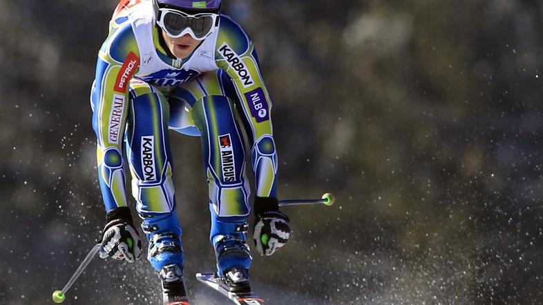 Tina Maze je kljub sedmemu mestu ohranila lepo prednost pred Görglovo. (Foto: Re