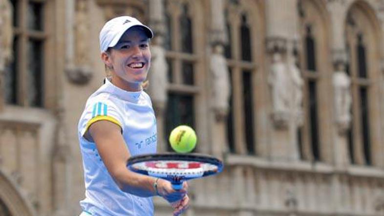 Pred dnevi je v Bruslju igrala kar na ulici, danes je objavila konec kariere.