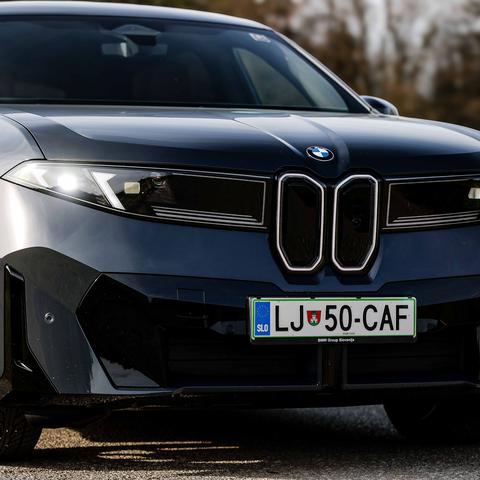 BMW iX3