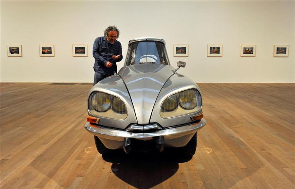 Mehiški umetnik Gabriel Orozco v muzeju Tata Modern v Londonu predstavil svojo p