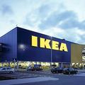 Iz švedskega pohištvenega koncerna Ikea so sporočili, da zaradi niza napadov ne 
