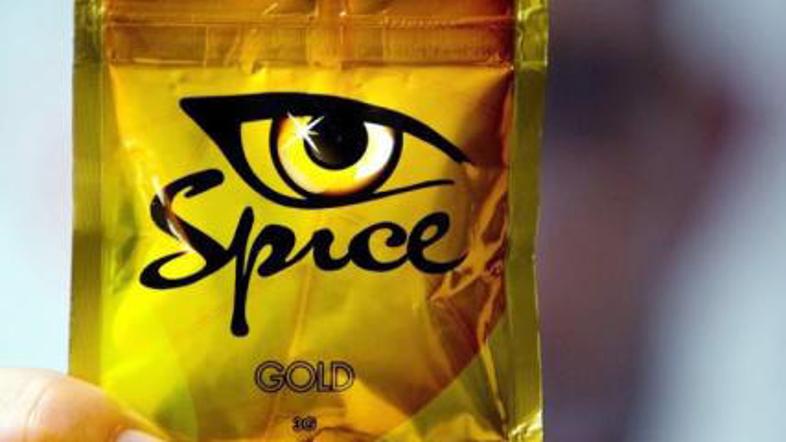 V takšni nedolžni embalaži se v Nemčiji prodaja mešanica Spice Gold.