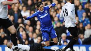 Fernando Torres naj bi imel vstopnico za prvo enajsterico Chelseaja. (Foto: Reut