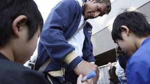 Veliki zvezdnik Boca Juniors Martin Palermo ima tudi na Japonskem veliko oboževa