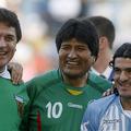 Evo Morales, priložnostno tudi odličen nogometaš, bo sredi avgusta precej na trn