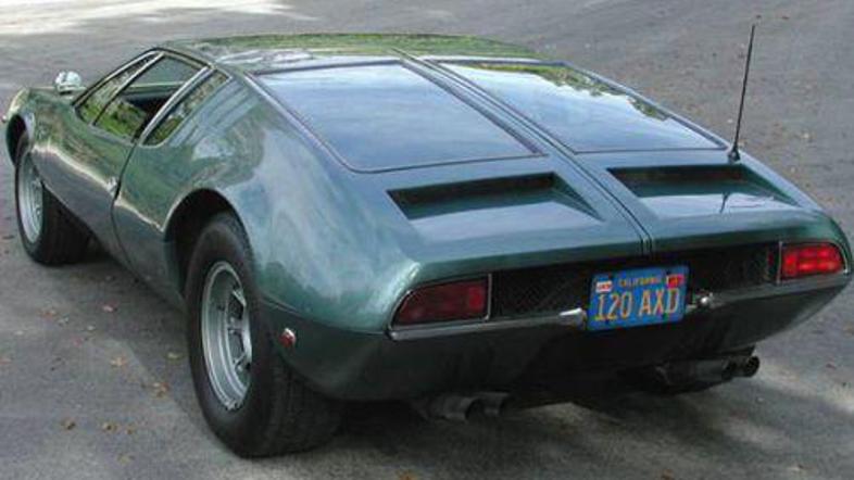 V mangusto so vgrajevali motor V8 prostornine 4729 ccm, ki je razvil moč 224 kW/