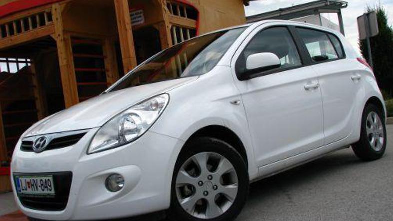 Pohvale letijo na račun enostavnosti in uporabnosti.