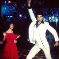 Kdo bi lahko pozabil Travoltov ples na komad Bee Geesov Stayin' Alive v Vročici 