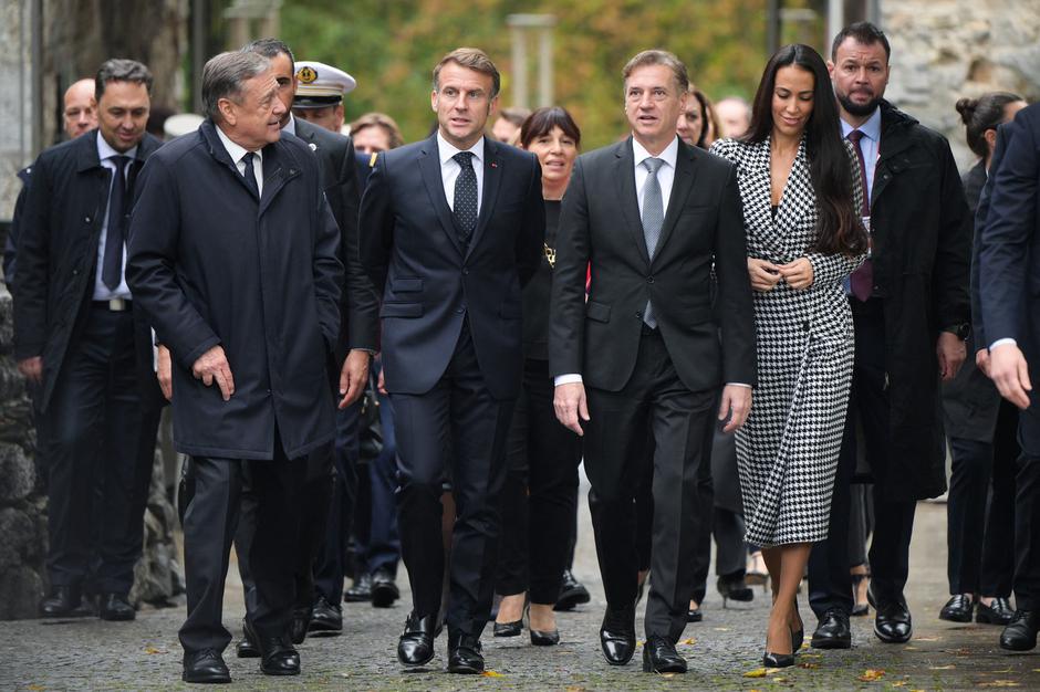 Emmanuel Macron na obisku pri Robertu Golobu | Avtor: Profimedia