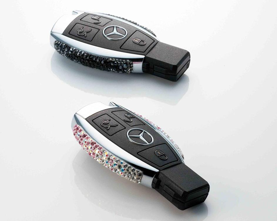 Mercedes-Benz Swarovski ključ