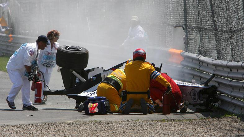 Na dirki leta 2007 je Kubica preživel hudo nesrečo. Leto za tem je zmagal. (Foto