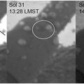 Kamera na sondi Phoenix je v treh marsovskih dneh (Sol 8, 31 in 44) posnela dve 