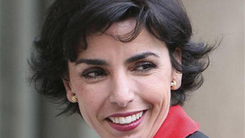 V začetku januarja, ko se je pet dni po porodu vrnila v službo, vsekakor ni bila