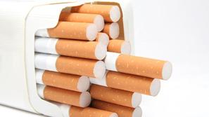 Britanski protikadilski lobij se zavzema za cigarete v enotni in enobarvni embal