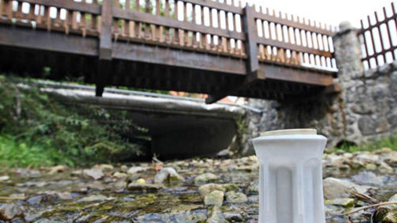 Dve leti in pol sta minili od otrokove smrti v potoku, a starši nimajo še nobene