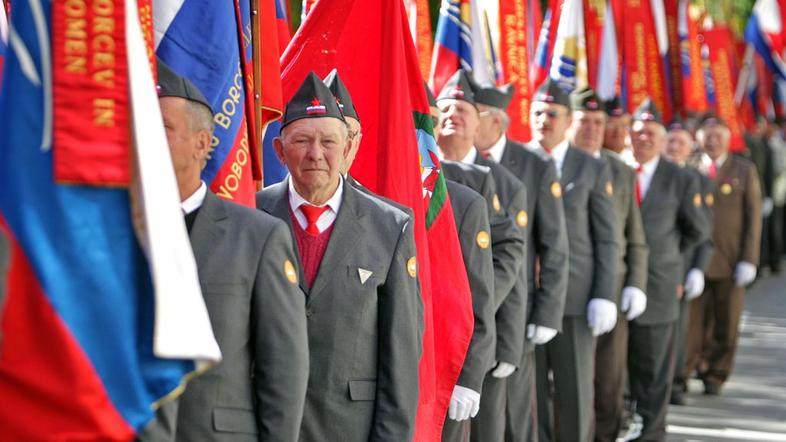 dan upora proti okupatorju borci