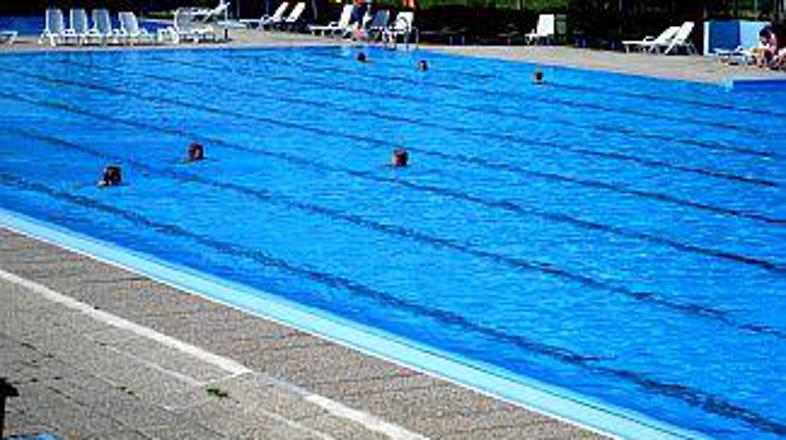 Na sevniškem kopališču so letos podaljšali obratovalni čas, tako da lahko ob pet