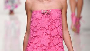 Poživite svojo garderobo z rožnatimi oblačili. (Foto: Imaxtree)