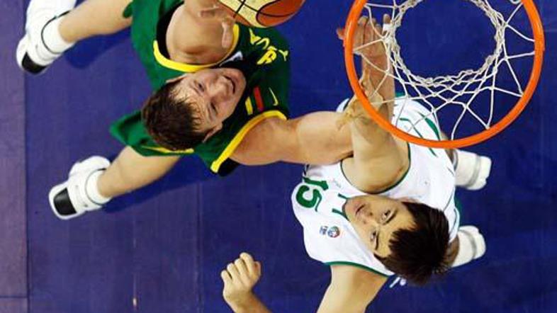 Košarka je v Sloveniji ta hip šport številka ena.