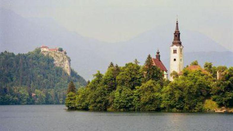 Propadajoča Riklijeva vila ne bo več kvarila izgleda Bleda