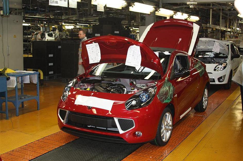 Renault wind bo ekskluzivno prihajal le s proizvodnih trakov Revoza iz Novega me