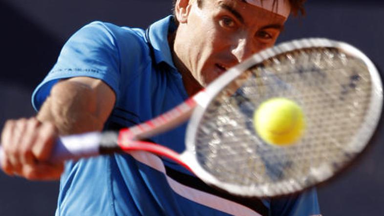 Tommy Robredo je uspešno začel lov na svojo drugo zmago s Španijo v Hopmanovem p