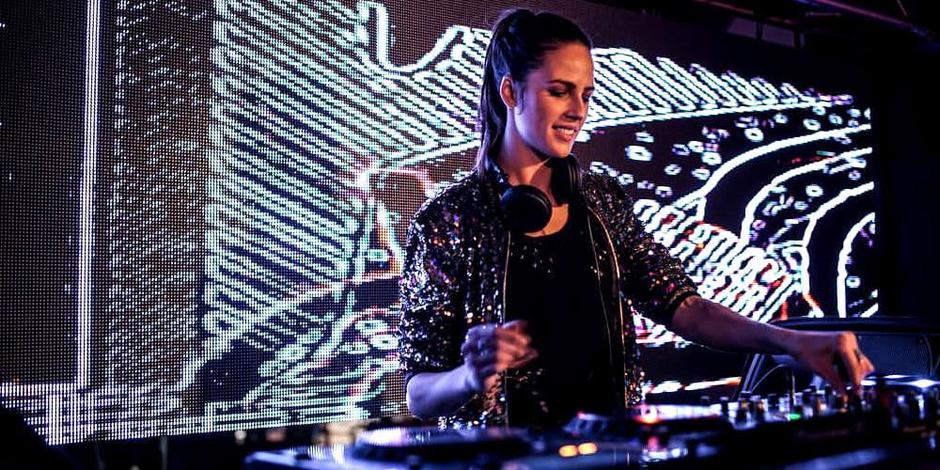 Brina Knauss | Avtor: 