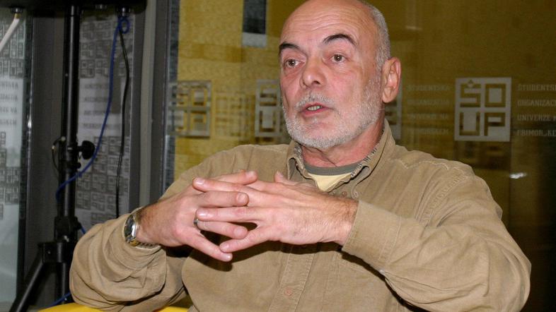 Ekolog Anton Komat meni, da so hormonski motilci ena izmed najzahrbtnejših snovi