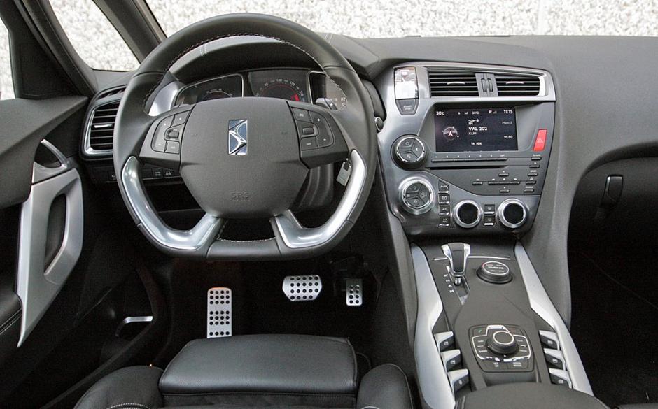 Citroën DS5 | Avtor: Boštjan Tacol