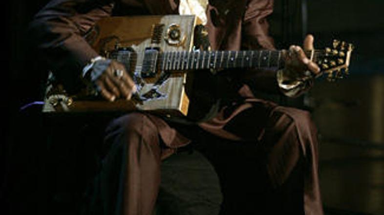 Bo Diddley velja za pionirja rock 'n' roll glasbe.