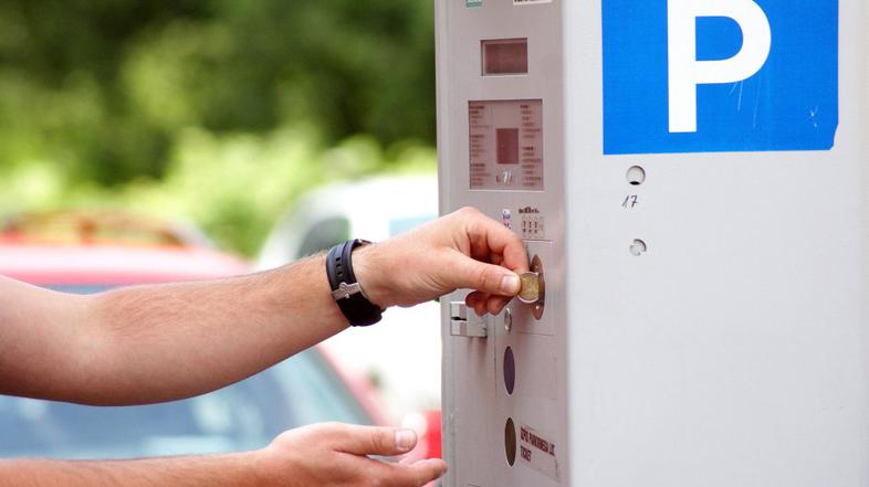parkomat, parkiranje, parkirišče