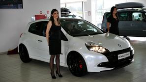 renault clio rs akrapović