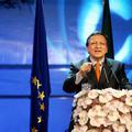 Evropska komisija visoke stroške opravičuje s tem, da Barroso veliko potuje. (Fo