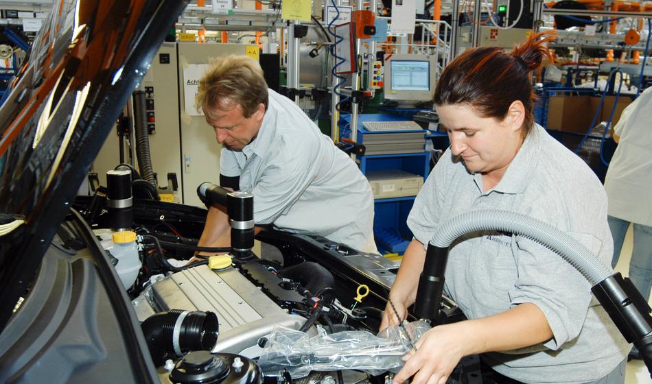 Koliko višje so v Avstriji plače v primerjavi s Slovenijo