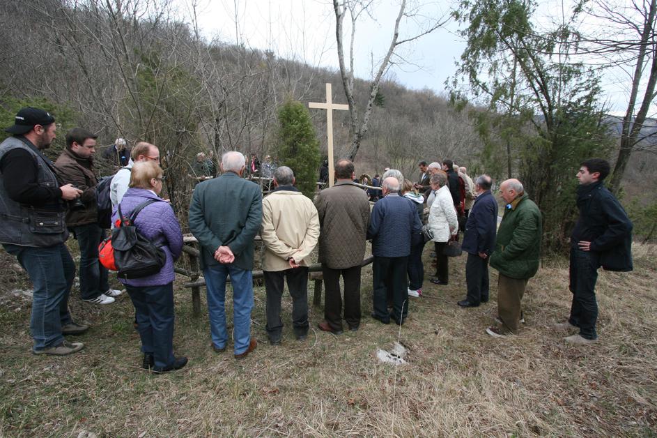 Unija Istrianov, ezuli, komemoracija ob breznih pri Grgarju in Trnovem nad Novo 