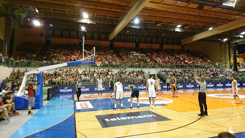 Slovenija Češka dvorana Tabor