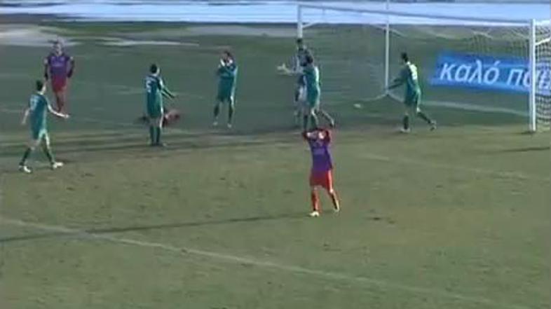 Takole so se za glavo držali domači nogometaši, ki petih diamantnih priložnosti 