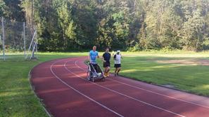 Dobrodelni tek v Tacnu