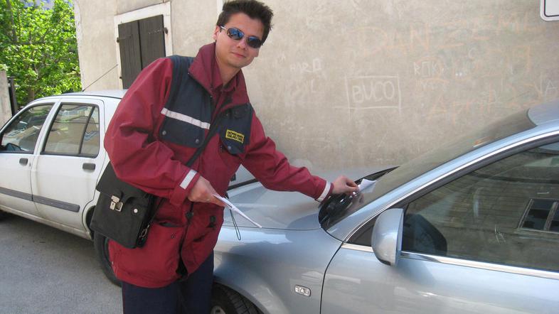 Občinski redarji v Piranu so letos med obalnimi z globami iztržili največ – kar 