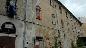 Na ZVKDS ocenjujejo, da bi nalogo ovrednotenja Kolizeja lahko opravili v treh me