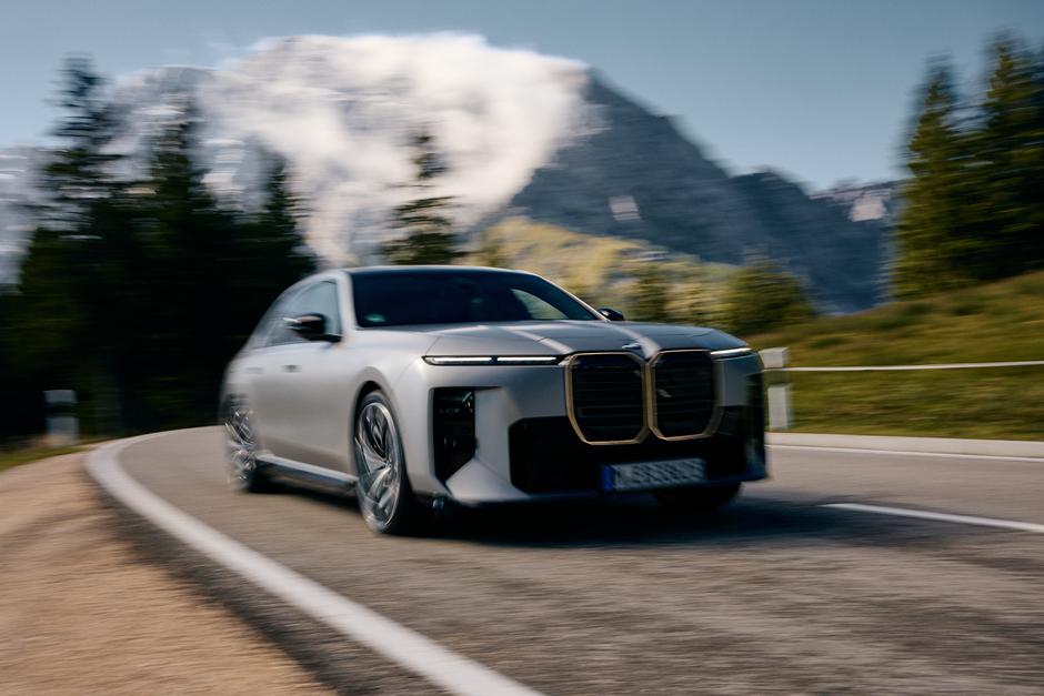 BMW serija 7 | Avtor: Žiga Intihar/BMW